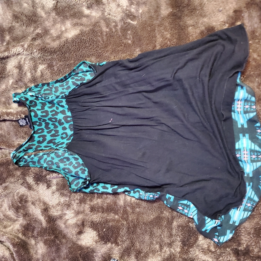 Tank top - Picture 3 of 3